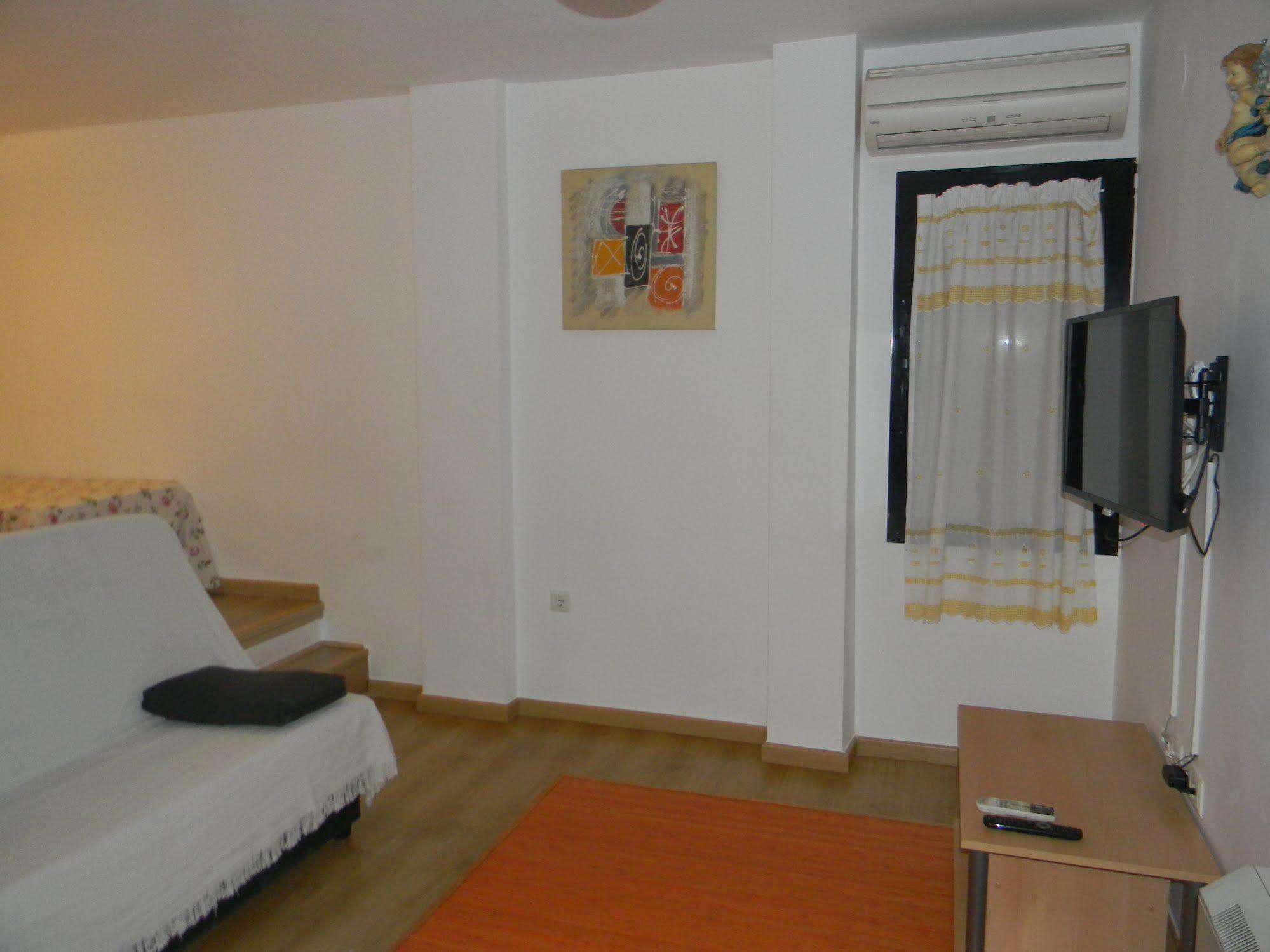 Апартаменты Apartamento Granada Моначиль Экстерьер фото